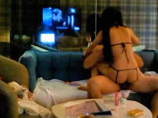 纯欲双马尾女高学妹,被金主爸爸带到酒店沙发上爆操,不吃香菜VSAAA建材老王的既视感,现在的小妹妹真是嫩出水