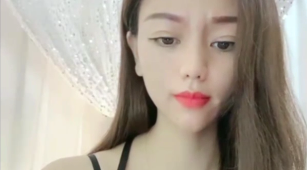 大波浪极品美御姐！大长腿黑色网袜！地上假屌骑坐，抬腿深插骚逼，从下往上视角极度诱惑-原版高清无水印