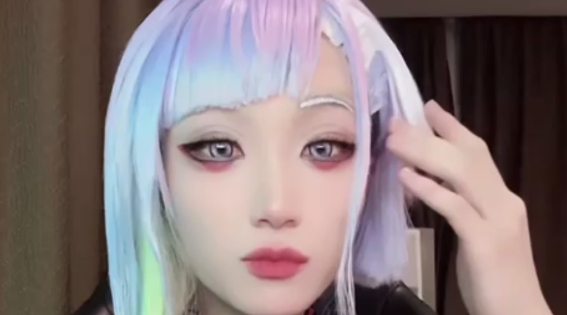 【伪娘】还是婉莹宝宝玩的开，满满的雌堕母猪既视感，胶衣有戳到各位xp吗