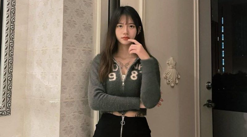 台湾IG小网红女仆装诱惑视频泄密！露脸口交娇俏撩人 性感蜜臀被打桩猛操淫水四溢！