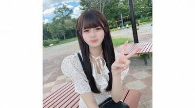 FC2-PPV-4568356 首次拍摄/脸部展示！一个皮肤白皙，与男人交往经验很少的女大学生，性格谦虚单纯！中出19岁少女未成熟的身体，一边重复着纯粹的反应一边达到高潮！