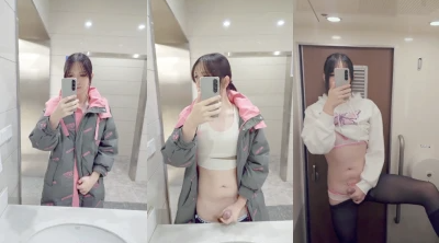 伪娘Ts露米 地铁 高铁卫生间打胶 紧张又刺激 仙人棒猛撸射精