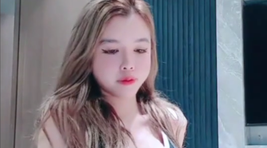 【宝宝吃不饱】女神天花板_纯白美体色情觉醒道具自慰