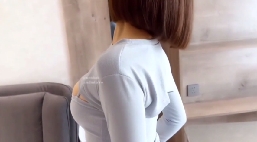 国产网红.fansly_andmlove_大战性感人妻，绝美肥臀牛仔裤被狠狠的狂操，精液全部射进了骚逼里面！