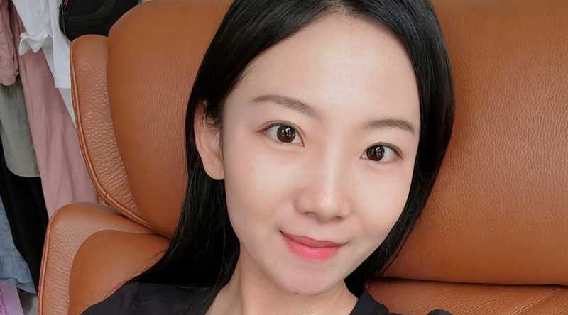 云南大学美女研究生 刘明明 被曝竟是受虐癖 栓狗链跪地爬行 戴口塞无套爆操 露脸性爱视频流出！