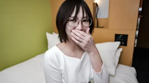 FC2-3305003 3日間限定500pt!!【教師・メガネ女子】勤勉感丸出し眼鏡かけたリケジョ、**︎数学教師との生々しい性行為動画。