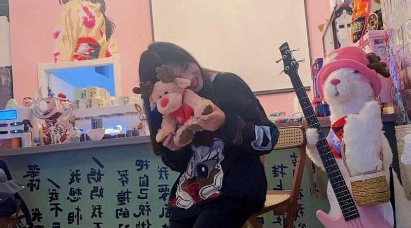 天津天狮学院清纯学霸 罗霜霜 背着男友与学长裸聊 因拒绝学长酒店约炮 裸聊录屏惨遭曝光！