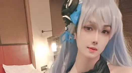 【伪娘】怡宝cos自慰